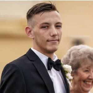 Meet your Posher, Jared